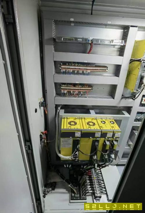 宁波工厂在位刚刚买下一台海天GRU2840龙门加工中心发.