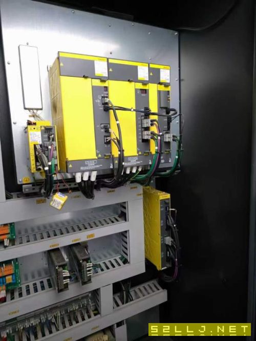 韩国威亚L400C数控车床。15寸卡盘，A2-11主轴，高低档.