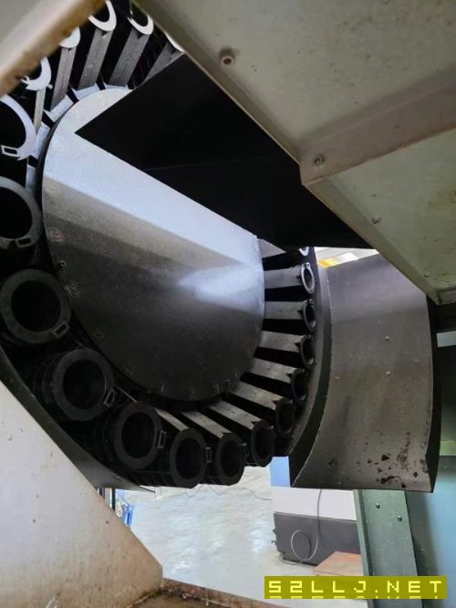 同款三台韩国斗山Mynx5450加工中心,三轴硬轨,配BT50.