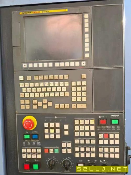 同款三台韩国斗山Mynx5450加工中心，三轴硬轨，配BT50.