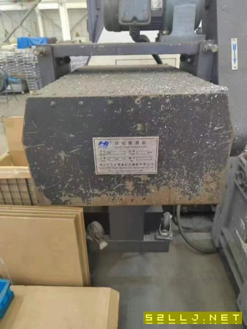 沈阳HTC54100重型数控车床，接电干活，12寸卡盘，加工.