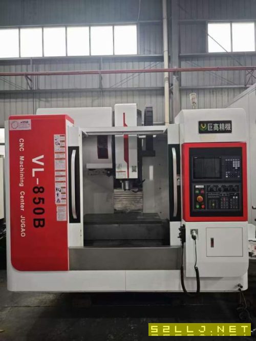 同款两台巨高VL850B立式加工中心三轴线轨.三菱M80系统.