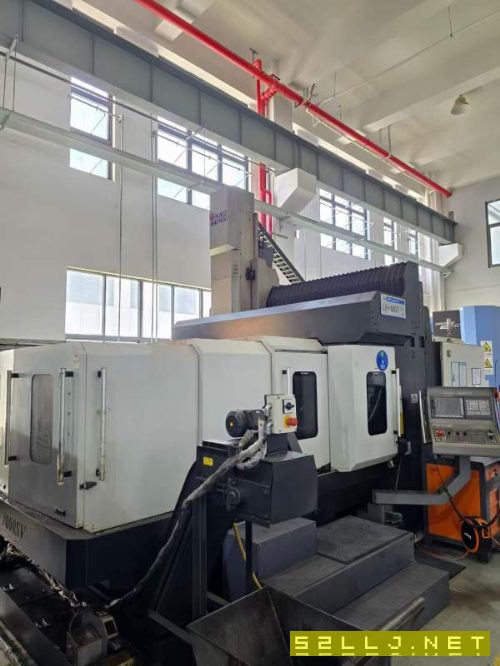 2019年出厂台湾原装高明KMC-2000SV龙门加工中心，工作.