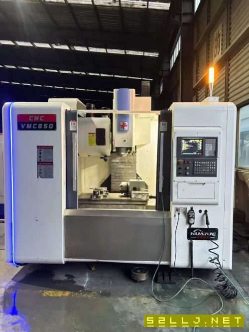 准新850三轴滚柱线轨，带环喷，带四轴，只卖几万块钱.