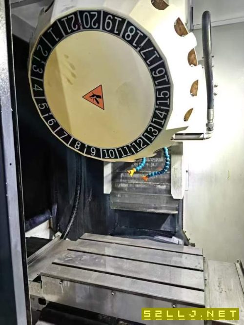 沈阳TC500R钻攻中心同款10台工作台尺寸:650x400mm载重.