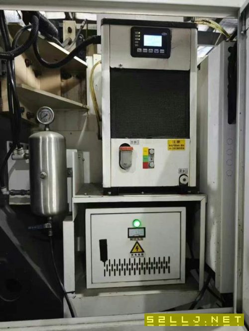 厚道850立式加工中心，2020年发那科Mfplus系统，三轴.