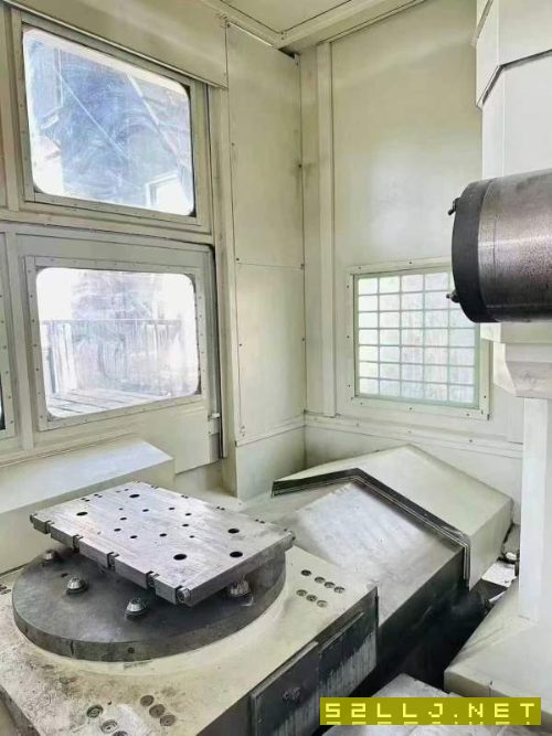 海天800双工位卧加，发那科系统，60把刀库，BT50主轴.