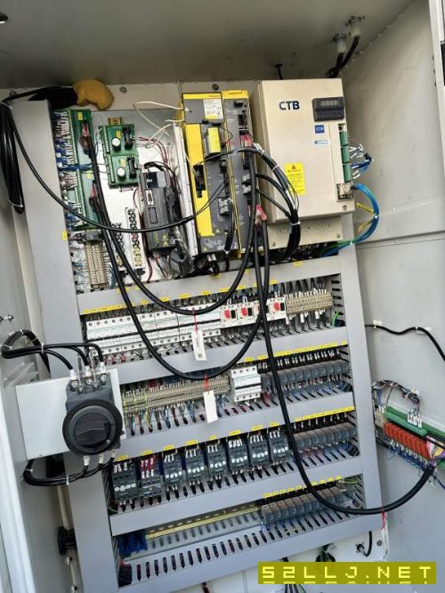 后三台云南琥正10寸卡盘数控车，加工长度1500。