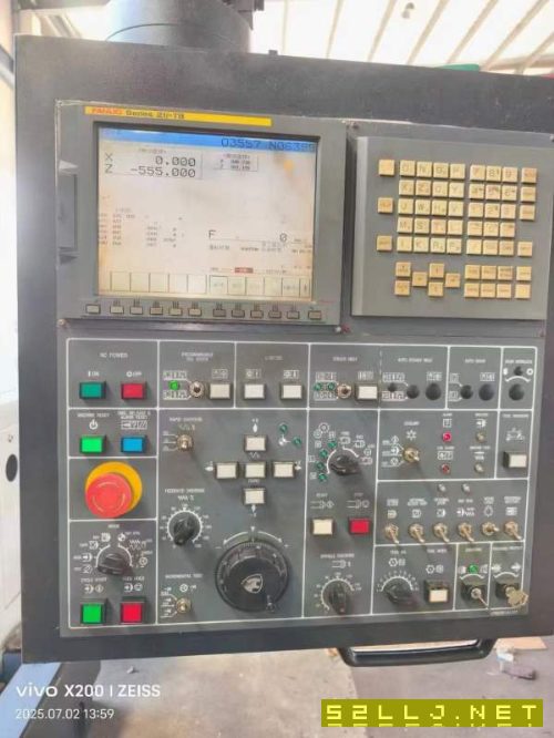 斗山PUMA700数控车床24寸三爪液压卡盘X轴行程900Z轴行.