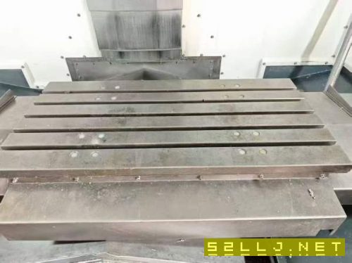 新到一台国盛800，850加工中心，三菱M70系统，三轴线.