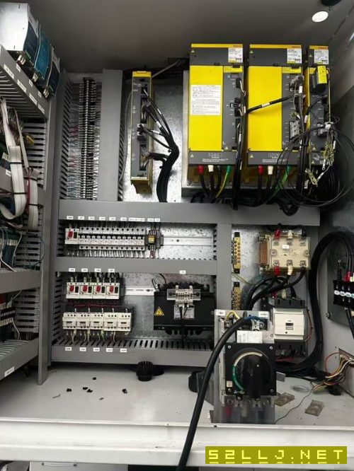 油欣VL-450R数控立式车床加工高度为450mm，回转直径55.