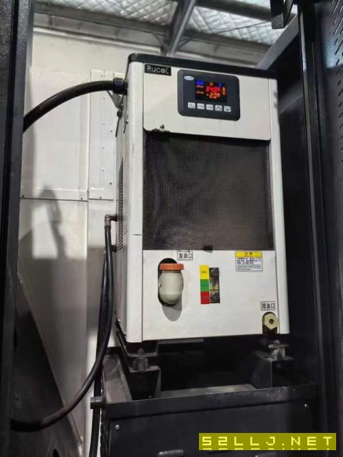重型雅力士VL1580控数铣床两一线硬轨导，Y四轴条线轨B.