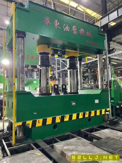 南通华东1250吨,台面2.24,多点顶出,移动工作台,开.