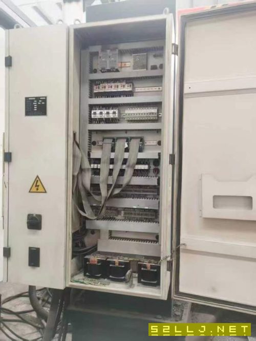 汉川611C/1数控镗床，X轴1.2米，Y轴900，Z轴1.3米，安.