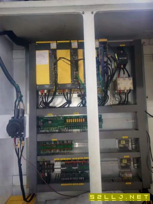 2024年重型台功4228龙门，两线一硬，BT50主轴，发那科.