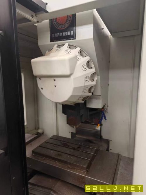 台湾省俊育2015年产T5钻攻机,16把刀库,主轴20000转.