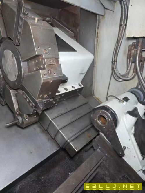 台湾原装加育精机,泷泽108同款床身,8寸卡盘,12工位.