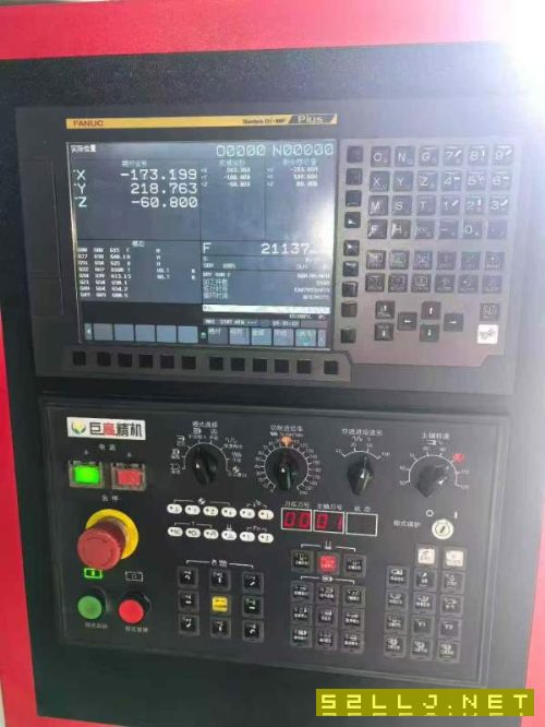 刚刚买下工厂在位巨高重型850H加工中心1台，