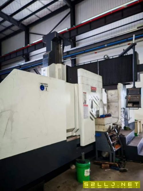 2024年重型台功4228龙门加工中心一台，两线一硬，BT50.