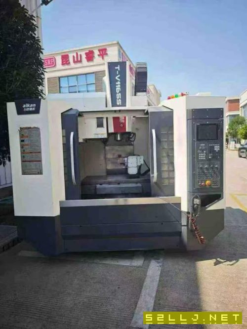 台群1165加工中心，2021年出厂，三菱M80系统，三轴线.