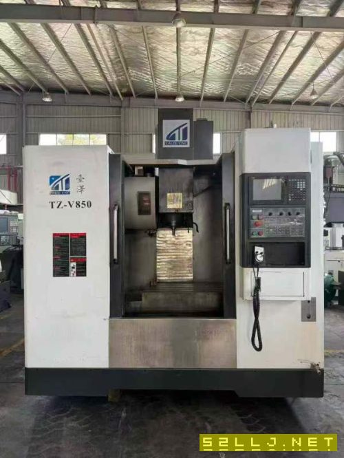台泽臺泽TZ-V850加工中心，2022年出厂，三菱M80系统，.
