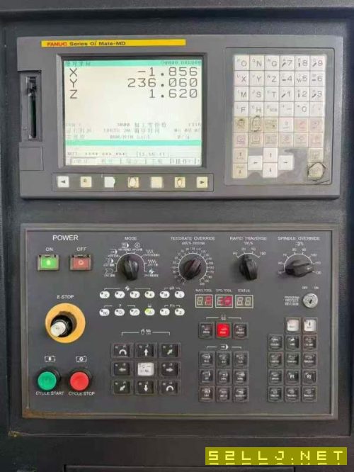 仕兴鸿1160加工中心,2016年出厂,法纳克MD系统,BT40.