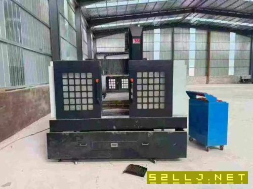 刚刚买下工厂在位恒裕1912龙门雕铣机一台，新代系统，.