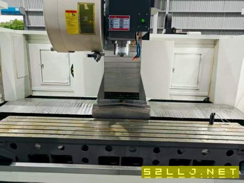 新到两台2024年吉德特2500加工中心，一体式床身，工作.