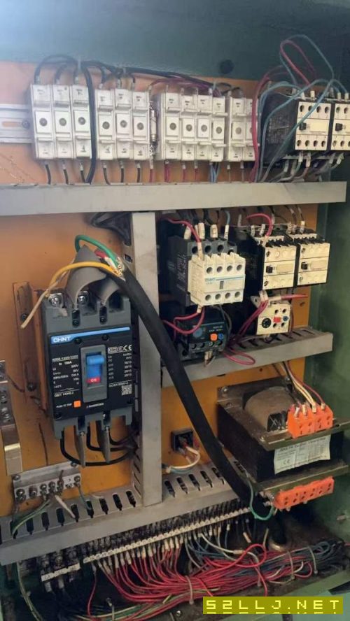 大连机床厂CW621104米车床,带马鞍,导轨如镜面