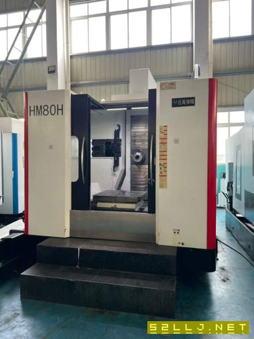 巨高800单工位卧加三轴滚柱线轨工作台800/800,主轴BT.