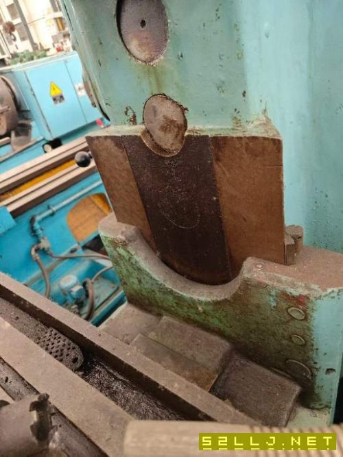 2500一吨洛阳仓库