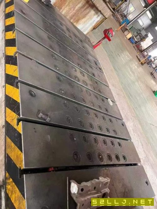 山东工厂刚刚买下高锻500吨闭式双点。九九成新,有效.