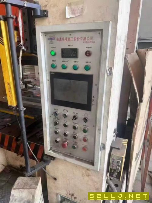 南通皋液500吨框架液压机,台面1.3米1.6米,行程800,.