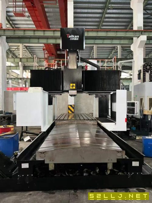 新到全新台群2040数控龙门，工作台2000/4000mm，门宽2.