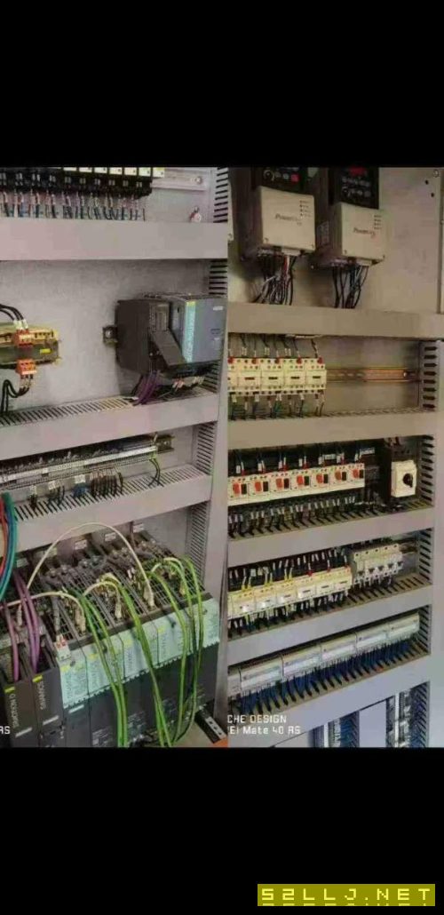 济南二机2500吨闭式四点多连杆压力机的主要参数如下：.