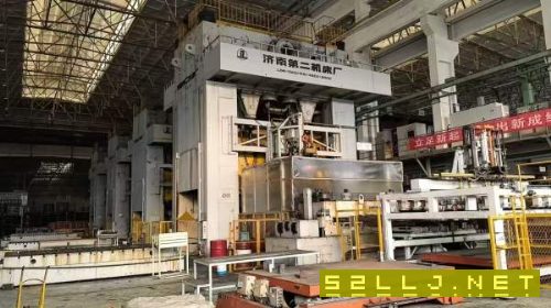 济南二机，四点压力机：LD41300/700，台面4.6/2.5米。.