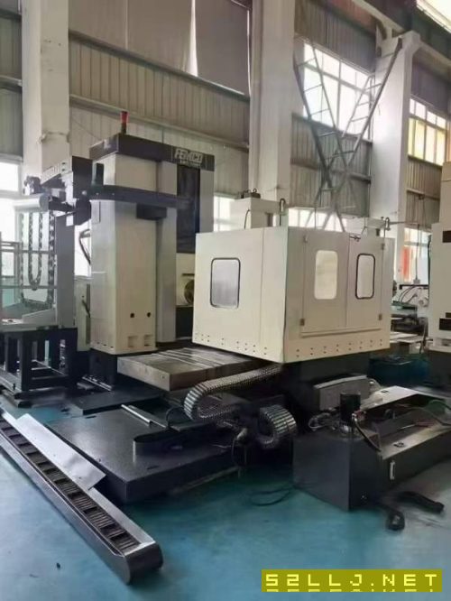 台湾远东数控镗铣床BMC-110R1主轴110-BT50齿轮箱工作.