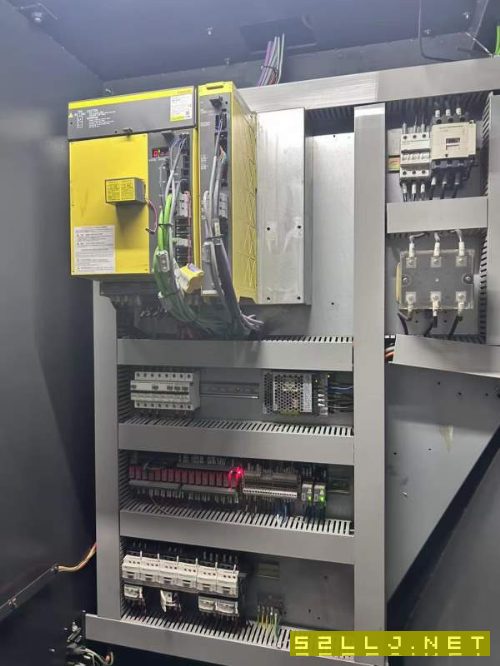 出售3台杭州大天855加工中心两台、1160一台、发那克m