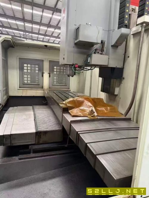 刚刚买下同款4台广东佛威1580数控铣、两线一硬、bt50.