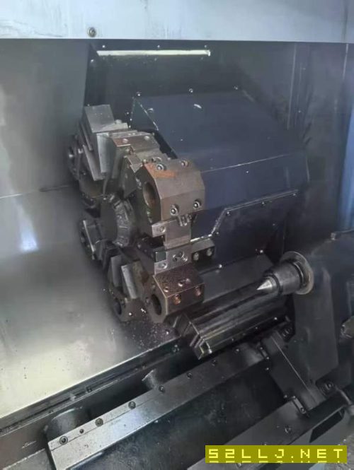 斗山235刀塔机!同款6台,8寸卡盘,线规,12工位刀塔.