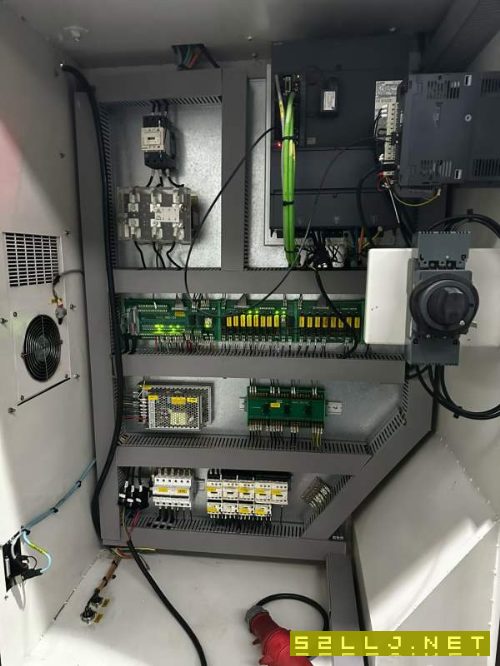 同款两台台信855工作台三轴行程0,主轴直连12000转24.