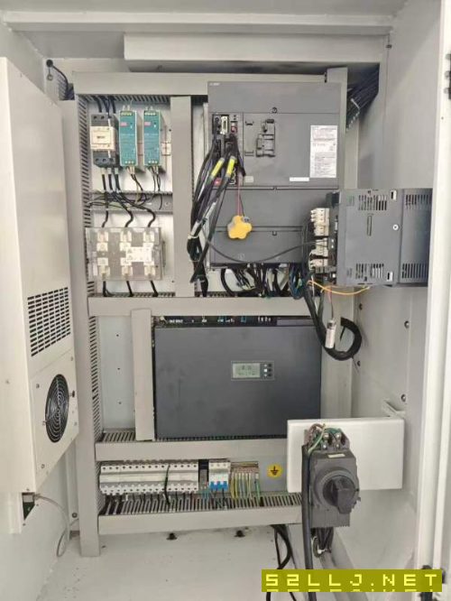 2022年宁波其锐达850四轴加工中心(三轴滚柱线轨,BT4.