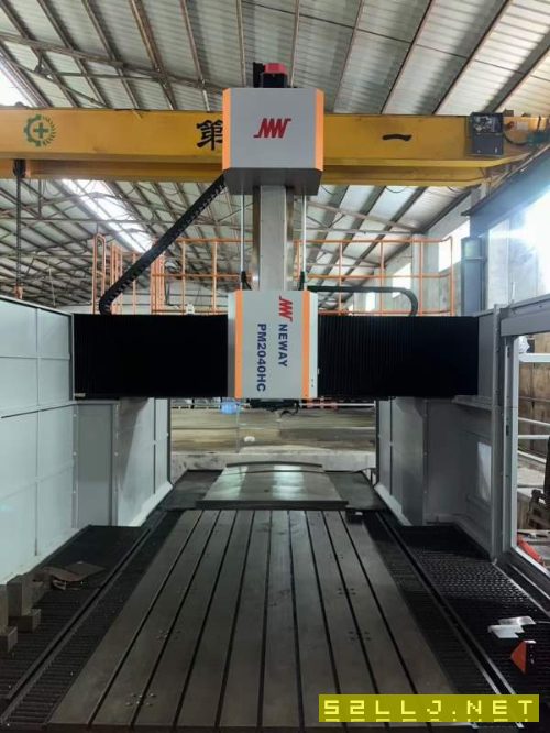 广东工厂刚买纽威4032龙门纽威2040龙门加工中心，两线.