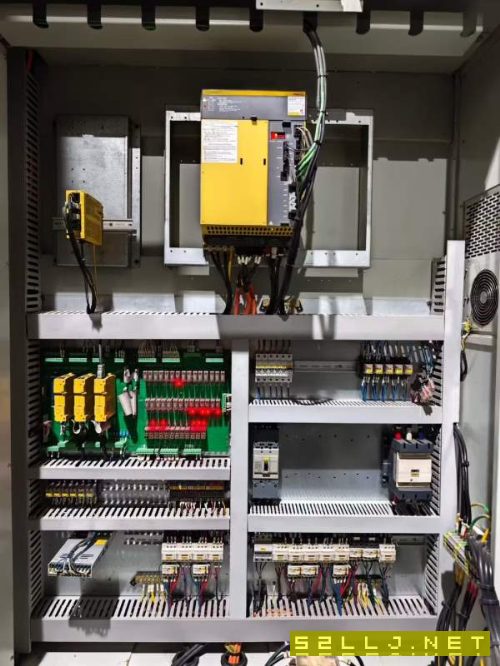 同款2台台湾亚威NVP-3015龙门工加中心，发那科MF系统.