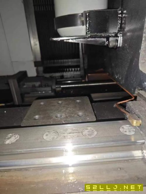 刚刚拿下一台常州玖璋龙腾产800单工位卧加、三轴行程.