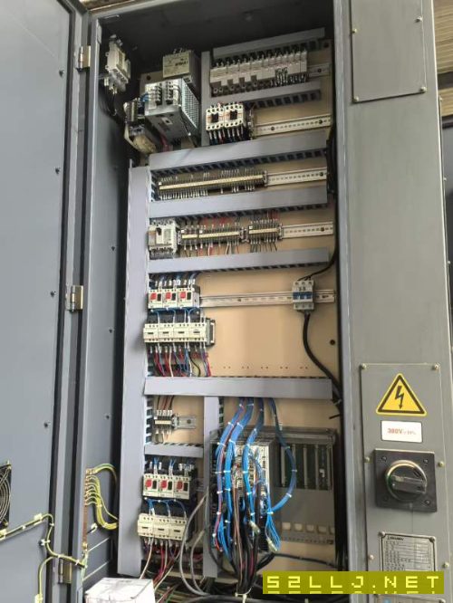 刚刚买下工厂在位,鬼子国原装进口大畏100R立车,带铣.