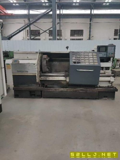 价格很便宜出售2010年沈阳产CAK63135b数控车，大森系.