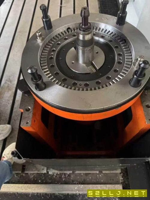 山东工厂拿下海天8米龙门一台、工作台3X8米、过宽4.2.