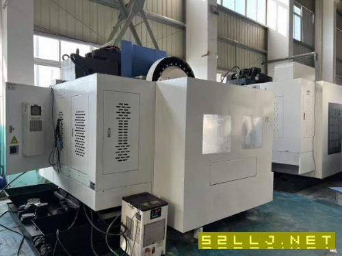 刚刚到货斯可源1270加工中心,BT50主轴皮带8000转,导.