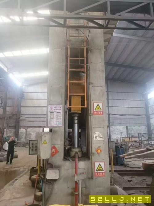 南通锻压产2500吨7液压机,数据见图,私聊